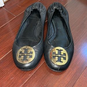 Tory Burch Flate w/gold design